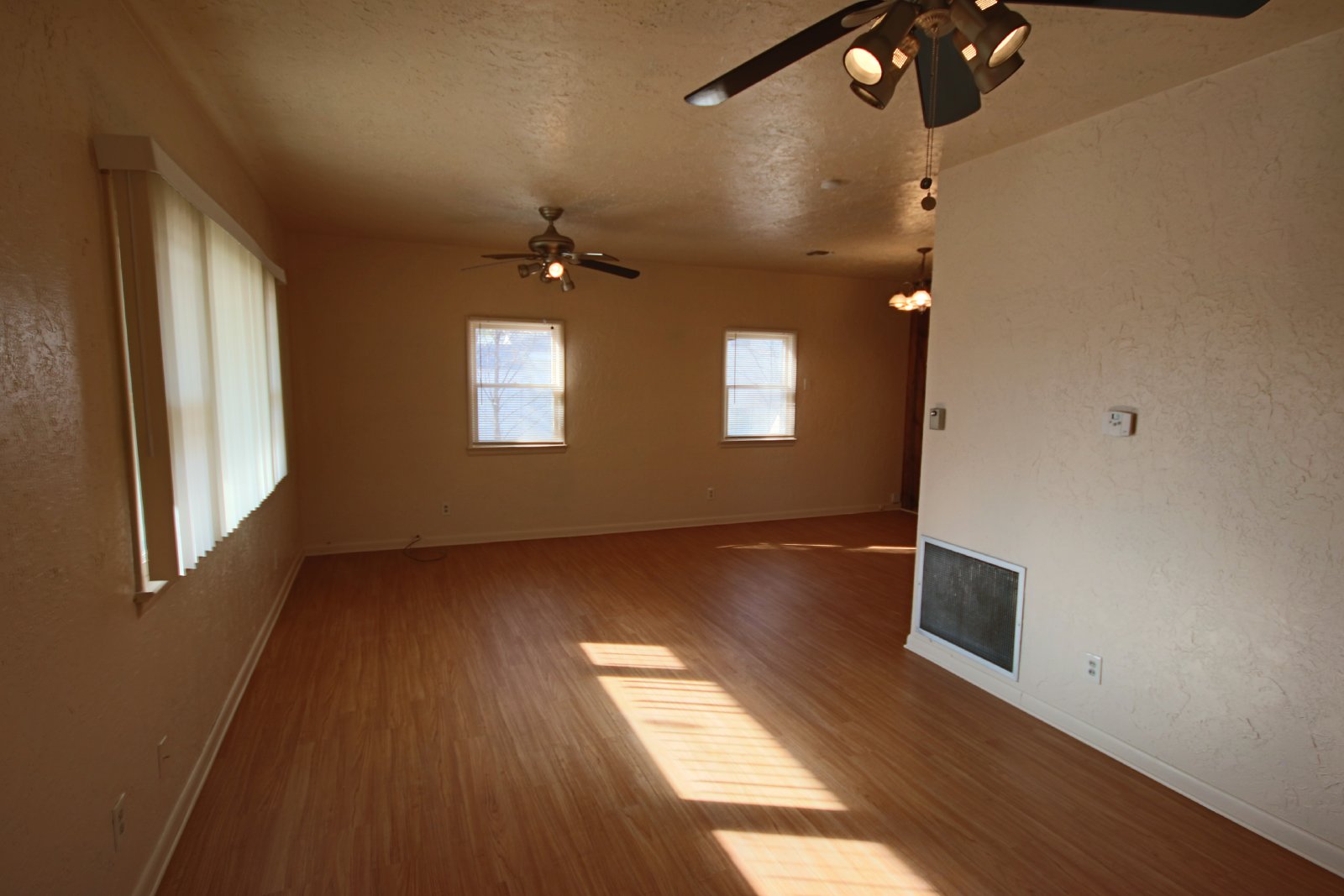 Renovated 2bed/1bath property image