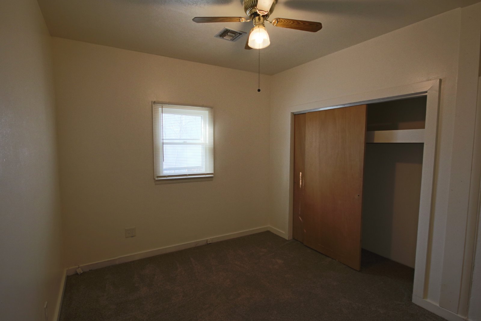 Renovated 2bed/1bath property image