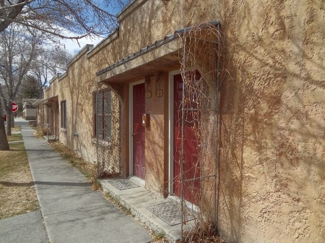 End unit close to downtown! property image