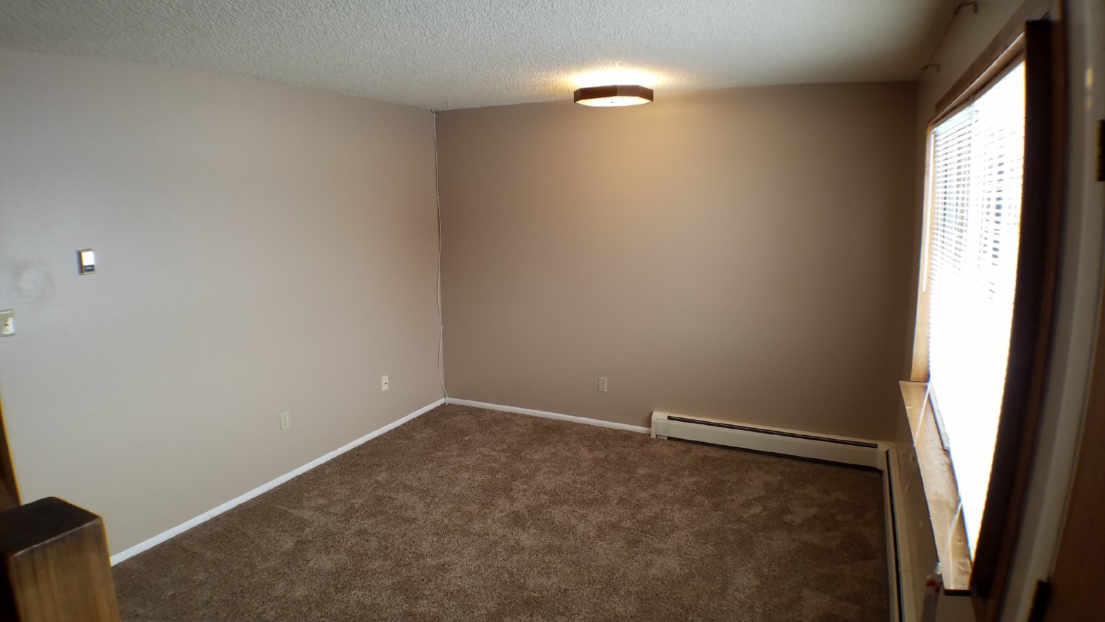 3bed/1.5bath townhome property image