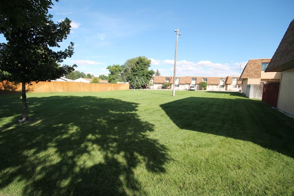 3bed/1.5bath townhome property image