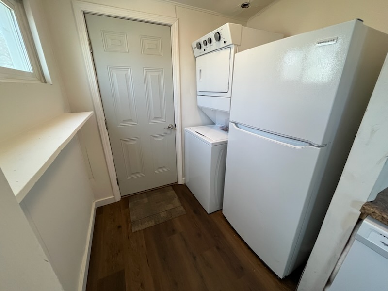 2bed/1bath renovated apartment property image