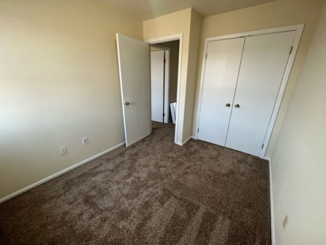 3 Bed, 1.5 Bath Townhouse property image