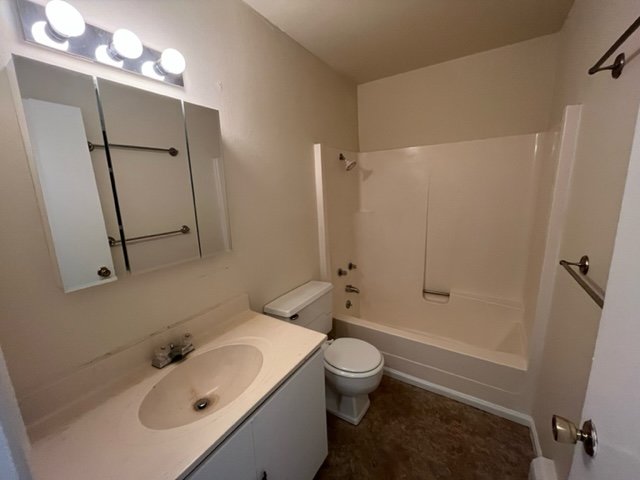 3 Bed, 1.5 Bath Townhouse property image