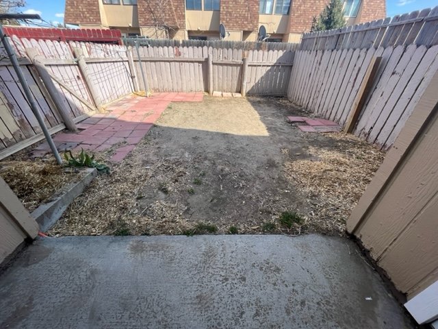 3 Bed, 1.5 Bath Townhouse property image