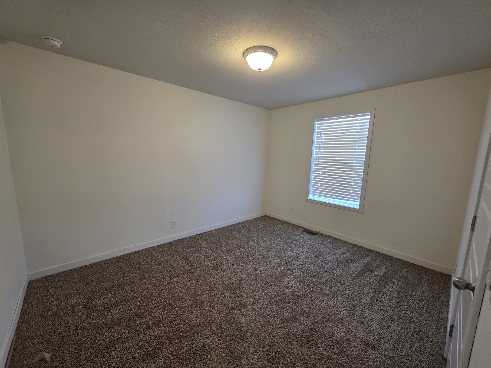 4bed/2bath country home property image