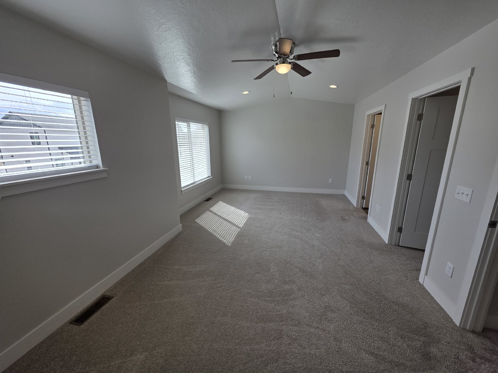 3bed/2.5bath/1car property image