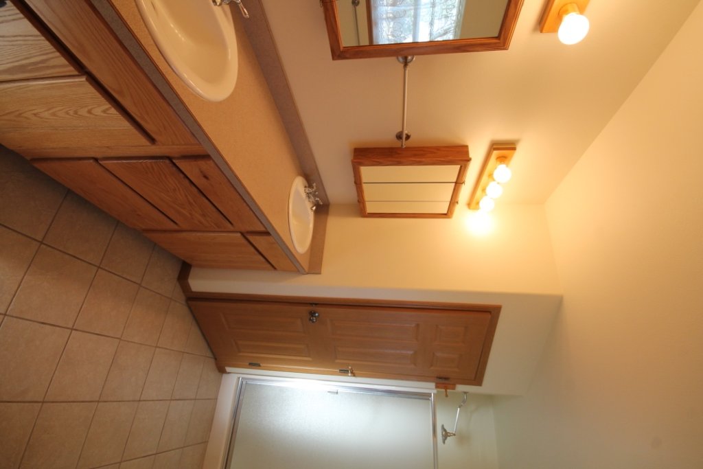 Large 4bed/3bath/2car property image