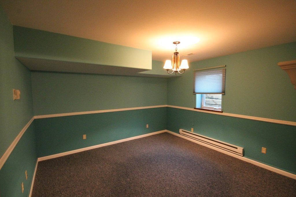 Large 4bed/3bath/2car property image